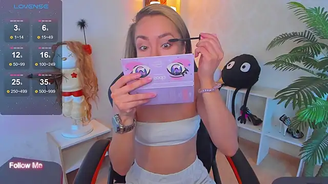 Snapshot of Little_Rockk chatting on 10-11-25, 04:44 Little Rockk online show from 10-11-25, 04:44