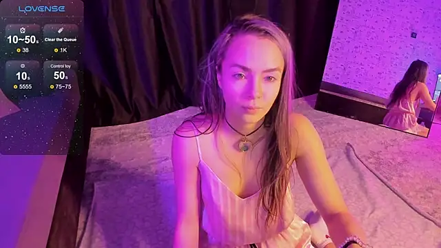 Snapshot of Little_Rockk chatting on 10-27-25, 04:49 Little Rockk online show from 10-27-25, 04:49