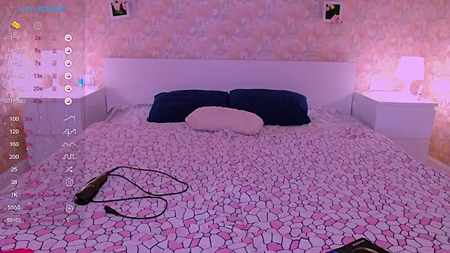 Snapshot of Little_Rockk chatting on 02-07-26, 09:02 Little Rockk online show from 02-07-26, 09:02