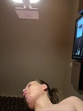 emmasweett11 online show from 03-29-26, 12:16