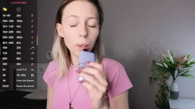 NyxaThorn online show from 04-09-26, 04:56