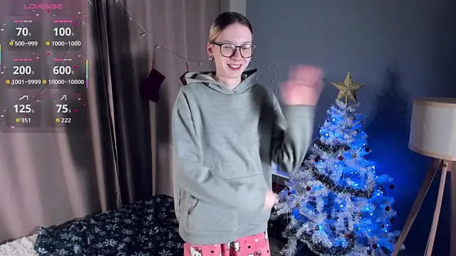 Snapshot of SharylSmalt chatting on 01-15-26, 01:10 SharylSmalt online show from 01-15-26, 01:10