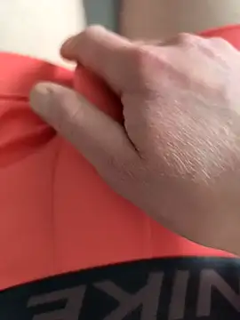 Snapshot of luckylover2024 chatting on 12-21-25, 11:28 luckylover2024 online show from 12-21-25, 11:28