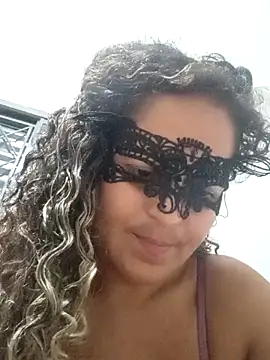 Snapshot of RaphinhaSanches chatting on 02-25-26, 05:22 RaphinhaSanches online show from 02-25-26, 05:22