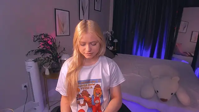 Millie Vanillies online show from 09-12-25, 02:28