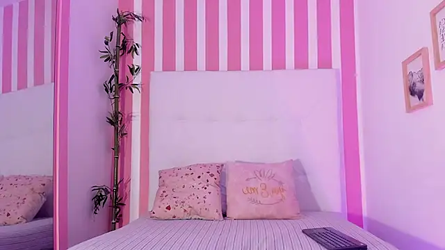 Maddy Norton online show from 02-25-26, 07:45