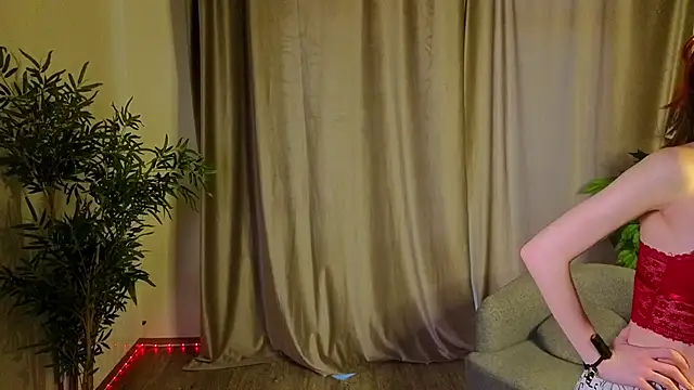 TiannaBorlace online show from 03-24-26, 01:10