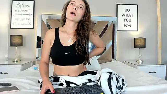 cellestehot online show from 01-11-26, 04:39