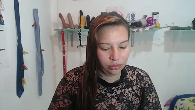 Snapshot of cloequeen15 chatting on 09-18-25, 10:17 cloequeen15 online show from 09-18-25, 10:17