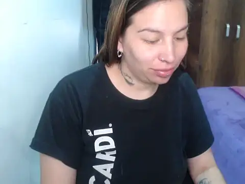 Snapshot of cloequeen15 chatting on 02-17-26, 03:19 cloequeen15 online show from 02-17-26, 03:19