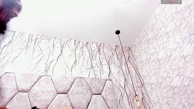 EXOTIC EBONY  online show from 09-22-25, 07:38