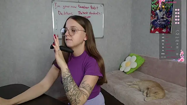 Snapshot of Violetwin chatting on 10-09-25, 04:27 Violetwin online show from 10-09-25, 04:27