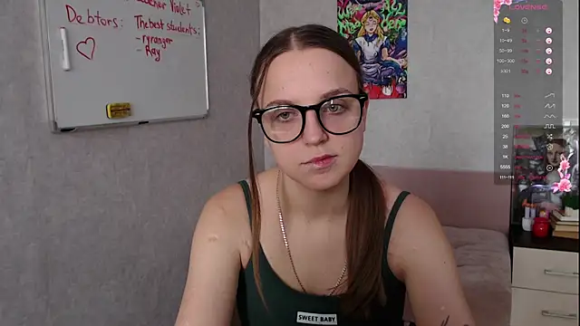 Snapshot of Violetwin chatting on 10-18-25, 06:58 Violetwin online show from 10-18-25, 06:58