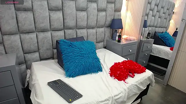 canela a73 online show from 10-31-25, 06:31