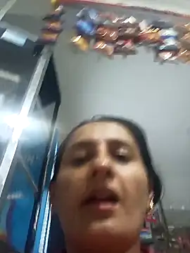 Snapshot of Titiss8921 chatting on 09-13-25, 01:05 Titiss8921 online show from 09-13-25, 01:05