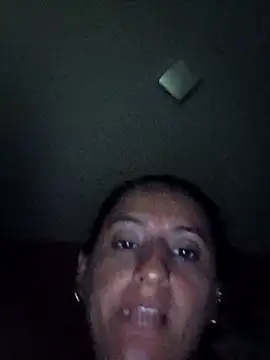 Snapshot of Titiss8921 chatting on 10-18-25, 03:42 Titiss8921 online show from 10-18-25, 03:42