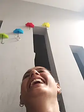 Snapshot of Titiss8921 chatting on 12-04-25, 05:32 Titiss8921 online show from 12-04-25, 05:32