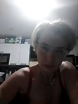 Snapshot of natasha251 chatting on 10-27-25, 11:41 natasha251 online show from 10-27-25, 11:41