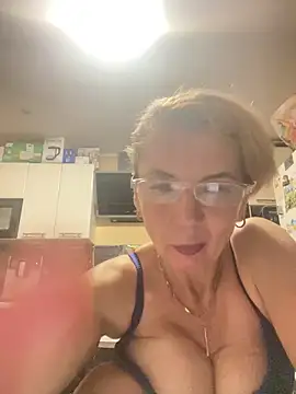 Snapshot of natasha251 chatting on 11-01-25, 12:12 natasha251 online show from 11-01-25, 12:12