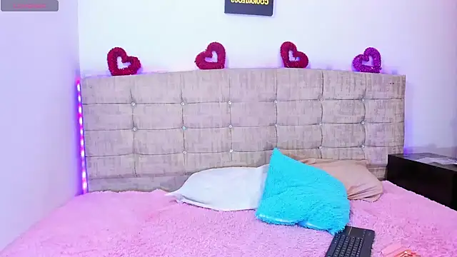 Snapshot of Lushy_sweet chatting on 10-10-25, 03:38 Lushy sweet online show from 10-10-25, 03:38