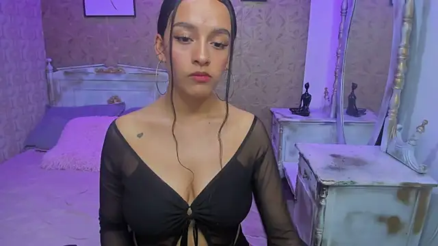 Snapshot of Salome_Smitth_1 chatting on 01-14-26, 08:25 Salome Smitth 1 online show from 01-14-26, 08:25