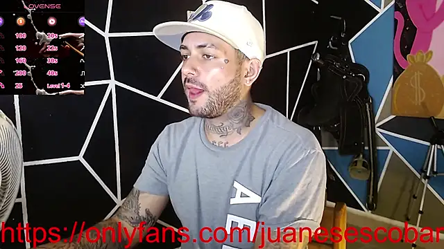 Snapshot of nicolastorres99 chatting on 10-08-25, 03:37 nicolastorres99 online show from 10-08-25, 03:37