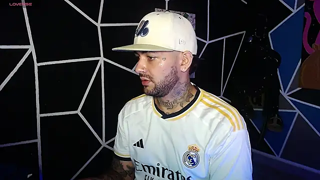 Snapshot of nicolastorres99 chatting on 11-04-25, 02:43 nicolastorres99 online show from 11-04-25, 02:43