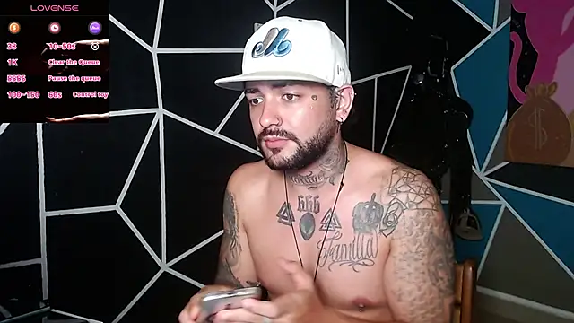 Snapshot of nicolastorres99 chatting on 11-28-25, 03:09 nicolastorres99 online show from 11-28-25, 03:09