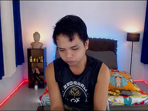 XExtraServiceManX online show from 11-17-25, 02:01