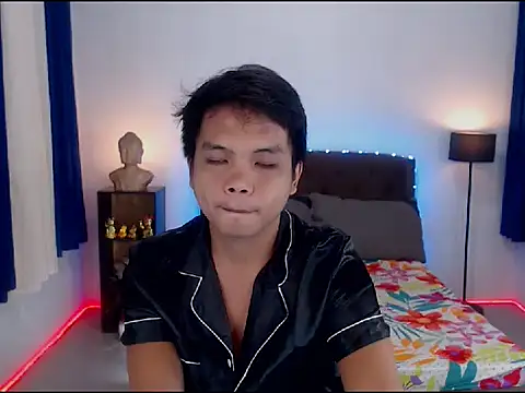 XExtraServiceManX online show from 11-18-25, 11:03