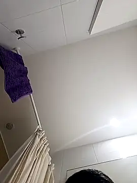 Snapshot of Ragnarklothebrok chatting on 11-20-25, 04:01 Ragnarklothebrok online show from 11-20-25, 04:01