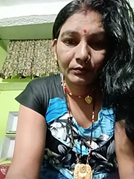 Snapshot of ZIVAA chatting on 06-20-26, 02:14 ZIVAA online show from 06-20-26, 02:14