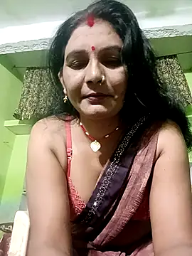 Snapshot of ZIVAA chatting on 07-08-26, 04:06 ZIVAA online show from 07-08-26, 04:06