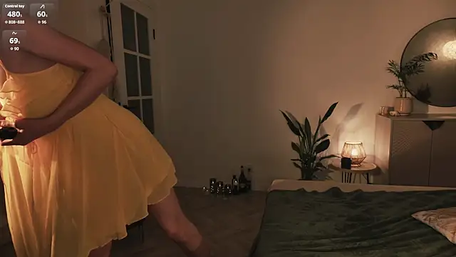 NinaNightt online show from 09-15-25, 07:47