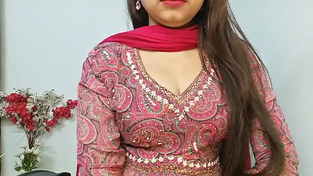 Snapshot of ruby100 chatting on 01-17-26, 04:00 ruby100 online show from 01-17-26, 04:00