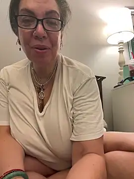 dieseldame1313 online show from 01-08-25, 08:06