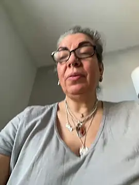 dieseldame1313 online show from 01-18-25, 09:02