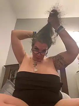 dieseldame1313 online show from 03-10-25, 05:54