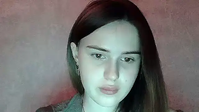 Snapshot of SweetLoraa chatting on 11-17-25, 04:13 SweetLoraa online show from 11-17-25, 04:13