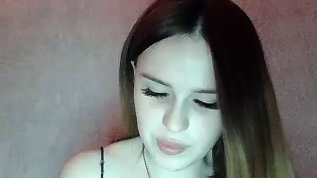 Snapshot of SweetLoraa chatting on 11-24-25, 04:51 SweetLoraa online show from 11-24-25, 04:51