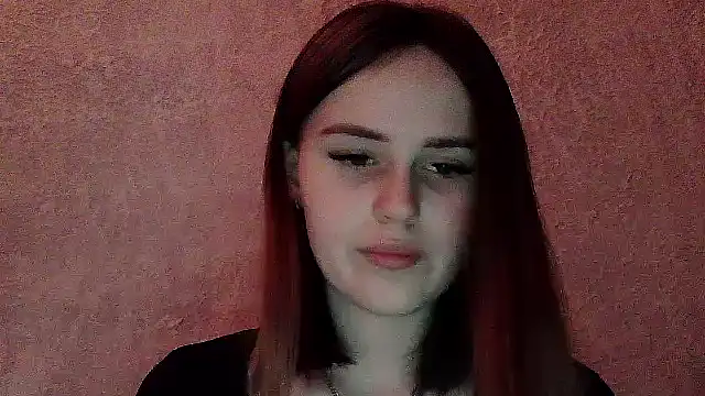 SweetLoraa online show from 12-19-25, 04:47