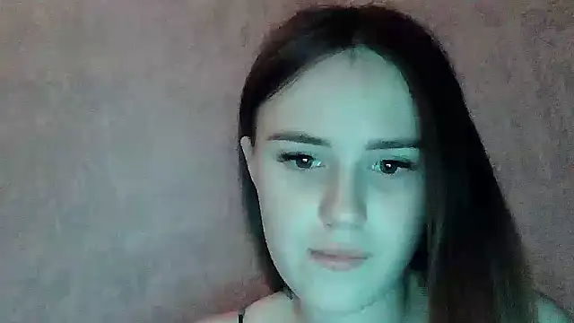 SweetLoraa online show from 02-15-26, 04:36