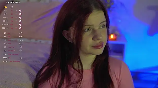 Snapshot of ambershoney chatting on 09-13-25, 03:39 ambershoney online show from 09-13-25, 03:39