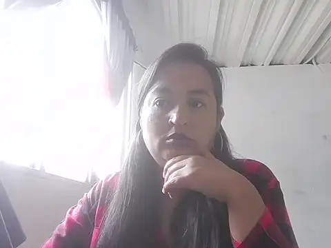 Snapshot of RosaPretty chatting on 10-05-25, 03:54 RosaPretty online show from 10-05-25, 03:54