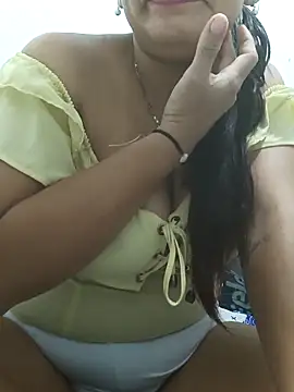 Snapshot of maria_angel11 chatting on 09-26-25, 06:06 maria angel11 online show from 09-26-25, 06:06