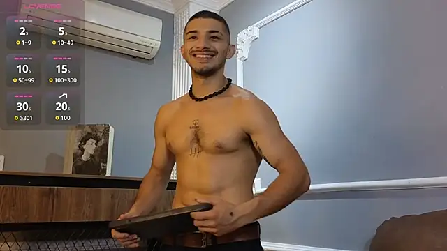 Snapshot of ArturoCardona_ chatting on 10-08-25, 11:30 ArturoCardona online show from 10-08-25, 11:30