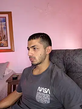 Snapshot of ArturoCardona_ chatting on 10-20-25, 12:05 ArturoCardona online show from 10-20-25, 12:05