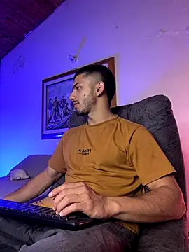 Snapshot of ArturoCardona_ chatting on 11-27-25, 12:18 ArturoCardona online show from 11-27-25, 12:18