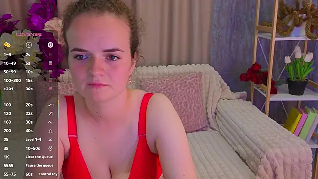 Snapshot of Luisa_Rosee chatting on 06-18-26, 05:39 Luisa Rosee online show from 06-18-26, 05:39
