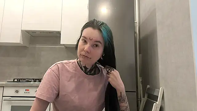 HighelikeGirl online show from 01-18-26, 07:12